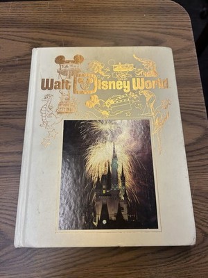 Vintage Walt Disney World Hard Cover Souvenir Book Circa 1989