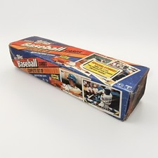 1993 Topps Baseball Cards 9