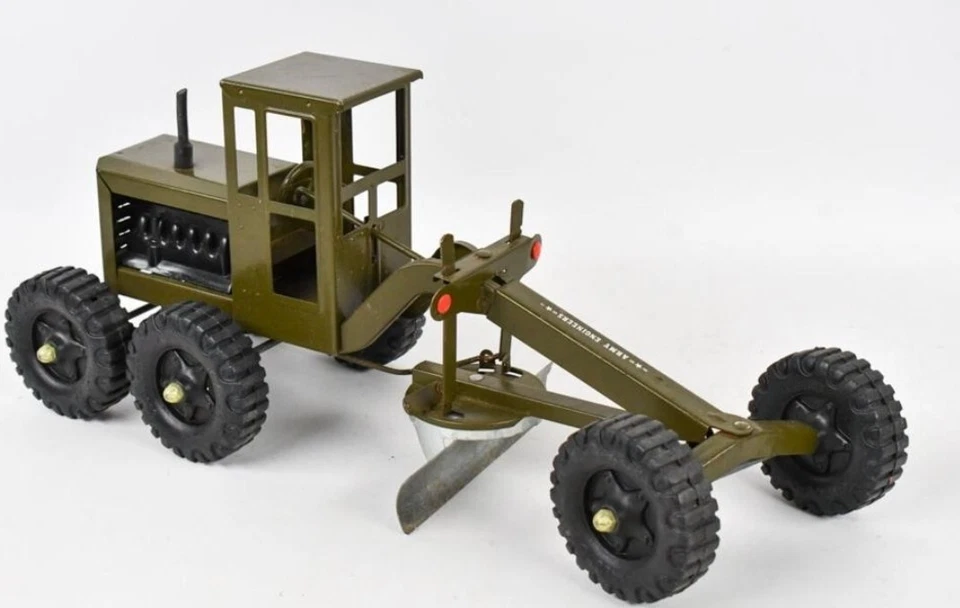 STRUCTO 1960’s Structo U. S. Army Engineers Pressed Steel Dump Truck/JEEP & More - Image 2 of 4