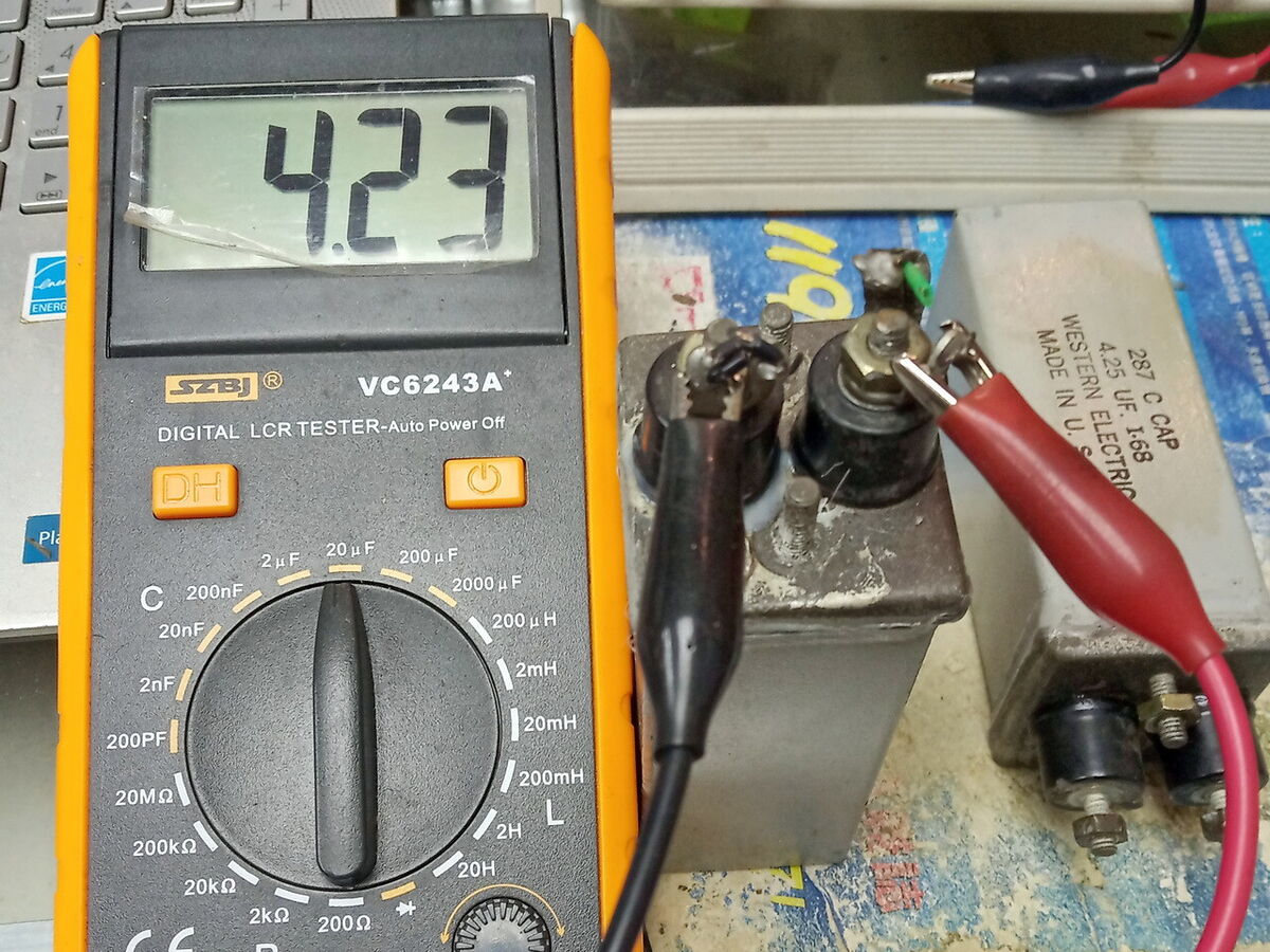 Matched pr Western Electric 287C 4.25uF 400V oil filled Matched pr Western Electric 287C 4.25uF 400V oil filled