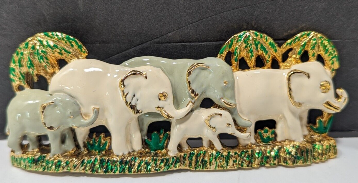 Vintage elephant belt buckle signed Signed Mimi di N Gilt 1972 Elephant Buckle With Navy Leather  main image 2