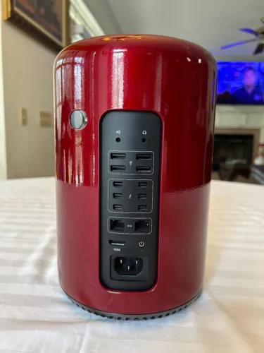 Cherry Red 2013 Apple Mac Pro 2.7GHz 12-core / 128GB / 4TB / FirePro D700 2x6GB 