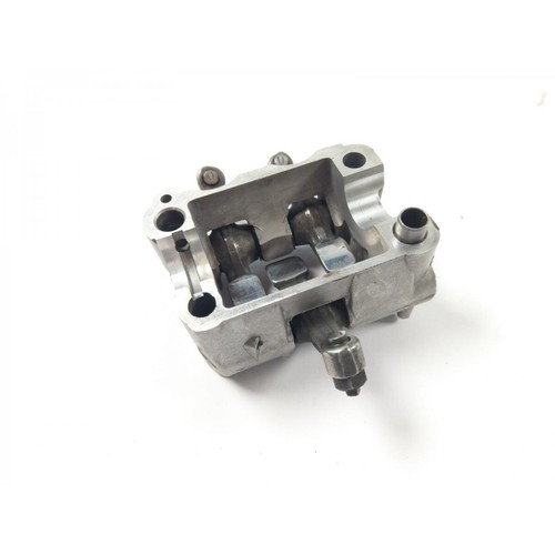 Honda NTV 650 RC33 - Nockenwellenbock mit Kipphebel