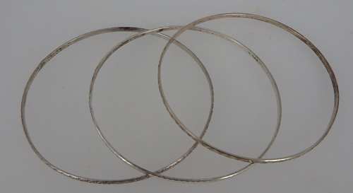 3 Stück geschlossene Armreifen im Dekor verschieden signiert Silber (98081) - Picture 6 of 6