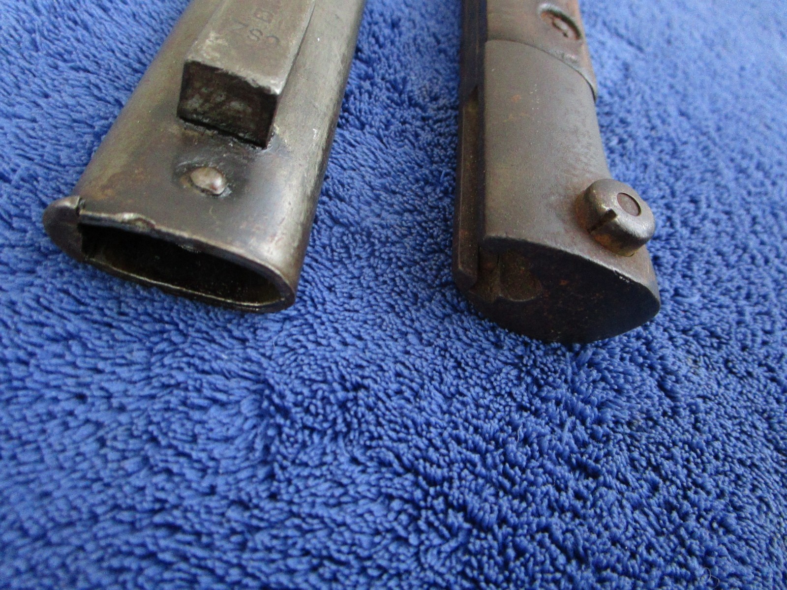 ORIGINAL VINTAGE VZ-24 CZECHOSLOVAKIA MAUZER BAYONET AND SCABBARD "D" ARTILLERY