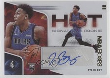 2020-21 Panini NBA Hoops Hot Signatures Rookies Tyler Bey #HR-TBY Auto 05lb