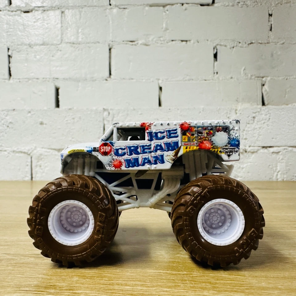 Ice Cream Man Van Muddy Wheels Monster Mania Truck Jam 1:64 Diecast - image 3 of 4