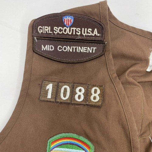 Gilet bambina scout vintage anni 90 con oltre 30 toppe - Foto 4 di 9