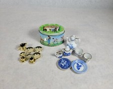 Mixed Lot Vintage Shackman 1535 Metal Tin Carrier Gold- Blue White Tea Sets