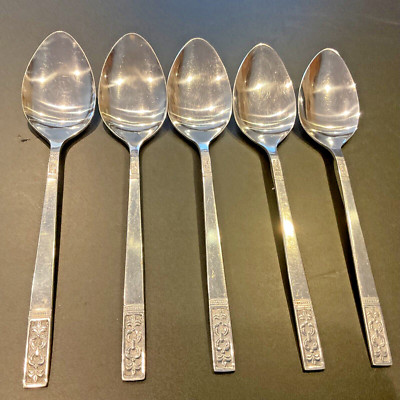 Vintage Customcraft Fleur de Lis Serving Spoons Lot of 5 Made in Tawian