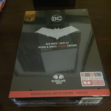 NEW McFarlane DC Multiverse Red Hood New 52 Black and White Accent Gold Label