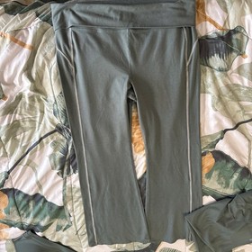 🔥 Victoria's Secret Lot GREEN 5 ITEMS! Including 1 NWT Tank Top