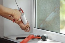 Fensterlaibung Fensterverkleidung Wandverkleidung Fensterwand abdichten PVC weiß