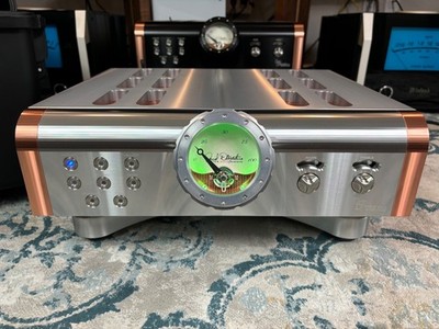 Dan D'Agostino Momentum HD Stereo Preamplifier - Silver - Excellent