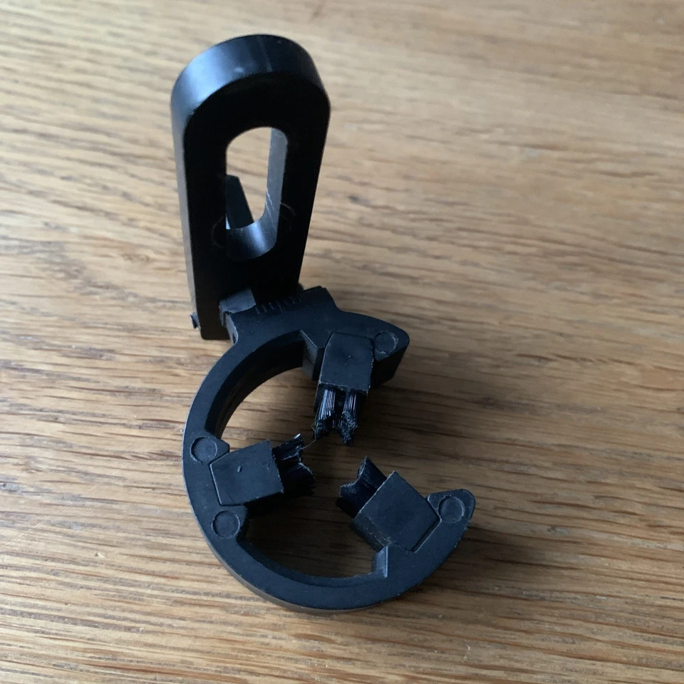 Hostage Black Whisker Arrow Rest  For Compound Bow - Used  - Image 2 of 4