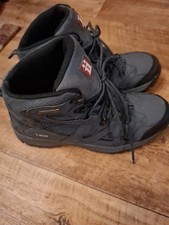 Innov Size 9 .BootsMen's