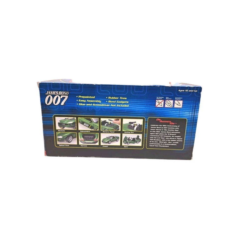 James Bond 007 Jaguar XKR Roadster Green Car - Image 4 of 4