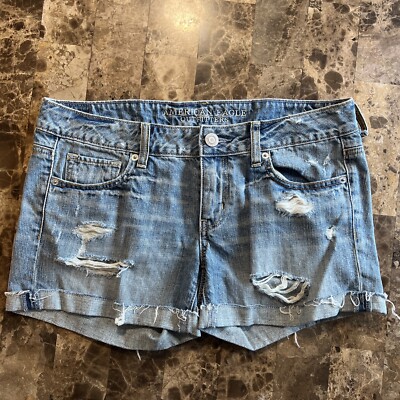 American Eagle women s destroyed cuffed denim shorts size 8