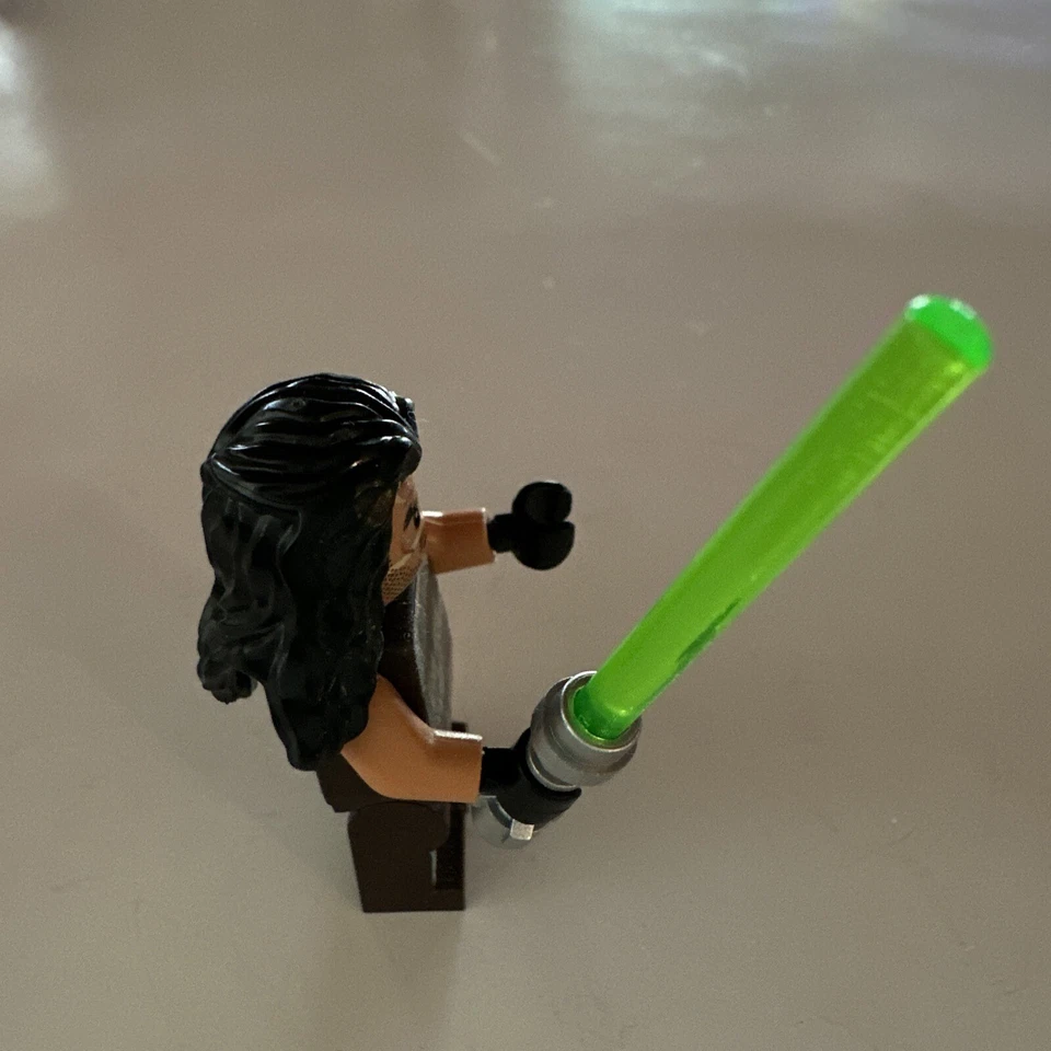 AUTHENTIC LEGO Quinlan Vos Minifigure - 75151 Star Wars Jedi - Clone Turbo Tank - Image 2 of 4