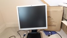 HP L1950 LCD Monitor