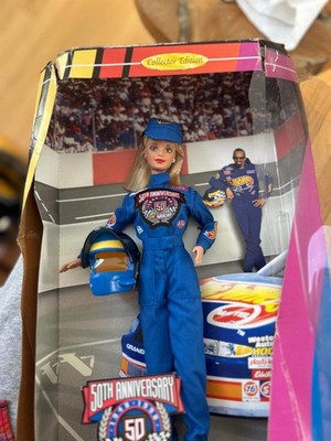 Collector Edition Barbie NASCAR 50th Anniversary Puppe