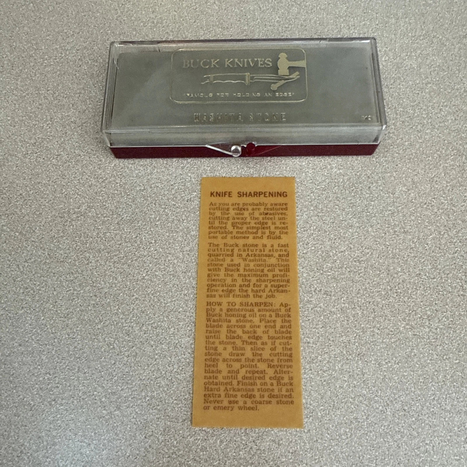 Buck Knives Washita Stone #131 Plastic Case Knife Sharpening Honing Vintage