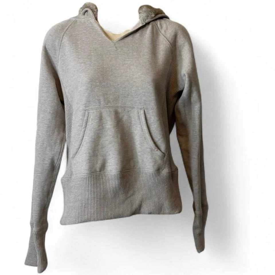 Sudadera con capucha de piel sintética Y2K Foto 2 de 4