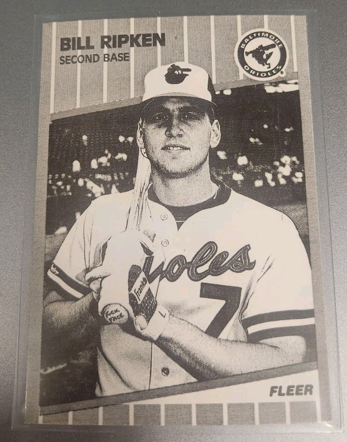 1989 Fleer - Glossy Test Run Billy Ripken FF Error #616 - NM-MT