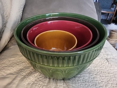 Real Home ''Let Us Entertain You'' Nesting Mixing Bowl Set Colorful