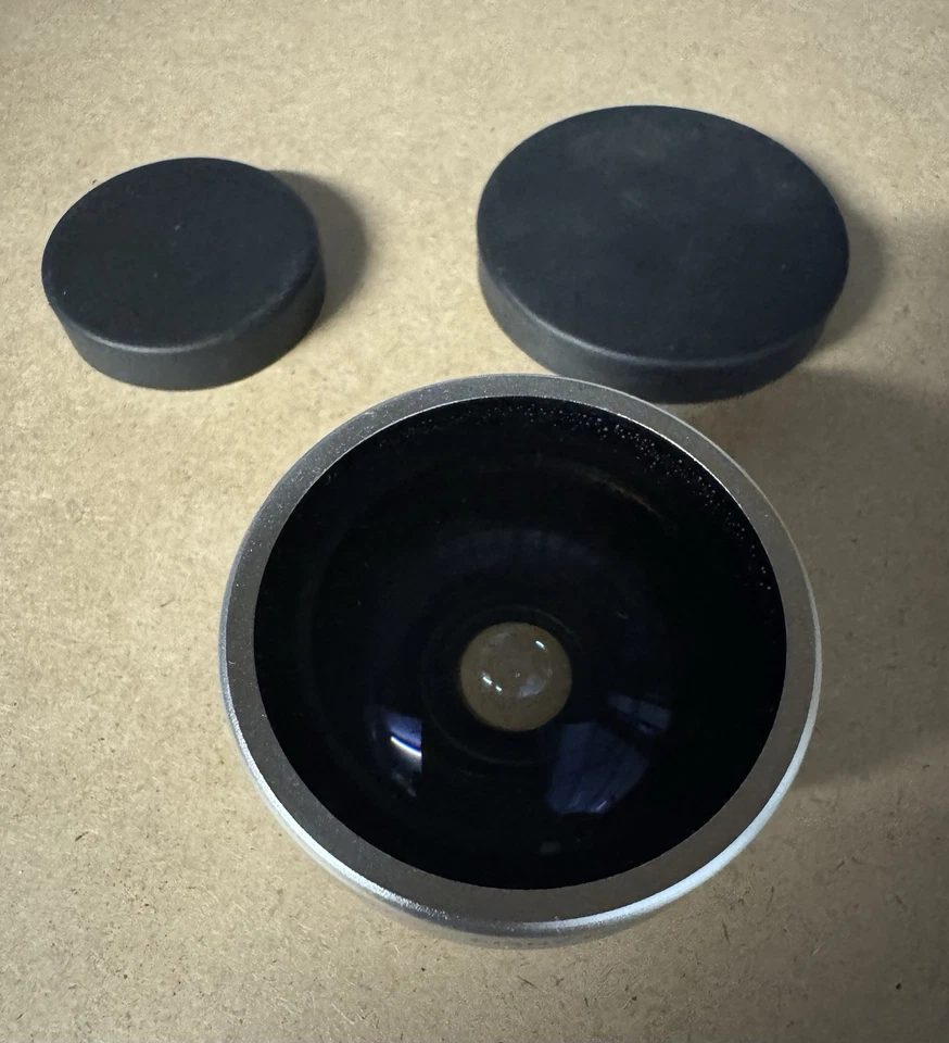 Kenko SGW-043 Wide Angle 37mm 0.43x Fisheye Lens - Image 3 of 4