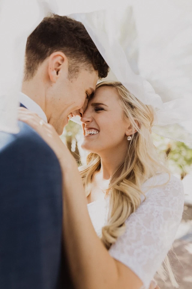 Vestido de novia romántico de encaje - Incluye velo | Detalles personalizados | Talla 4 Foto 4 de 4