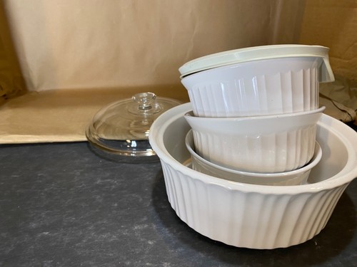 Lotto misto di piatti rotondi Corningware con coperchi LOOK bianco francese 500 ml - Foto 12 di 12