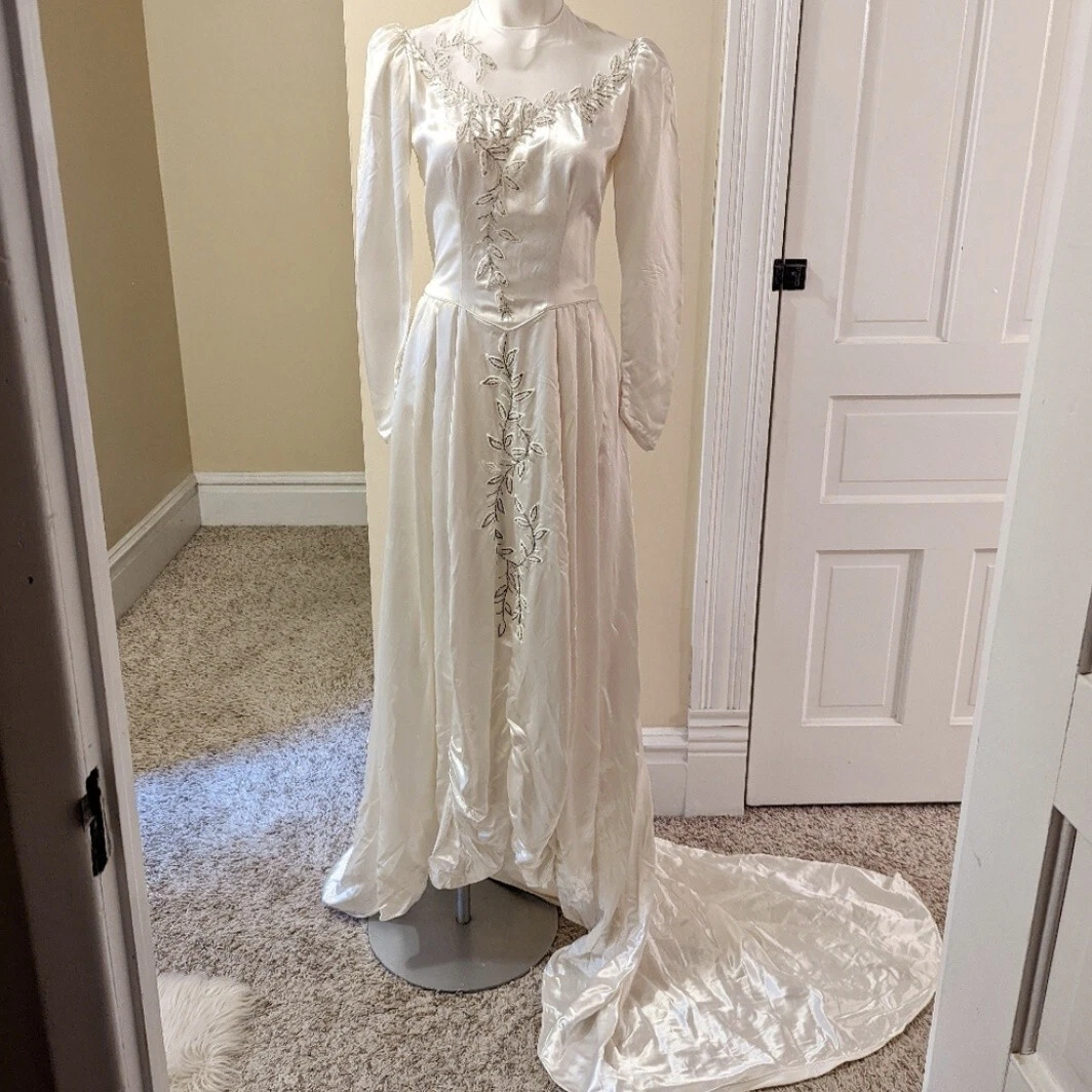 Vintage 40s shop wedding dresses