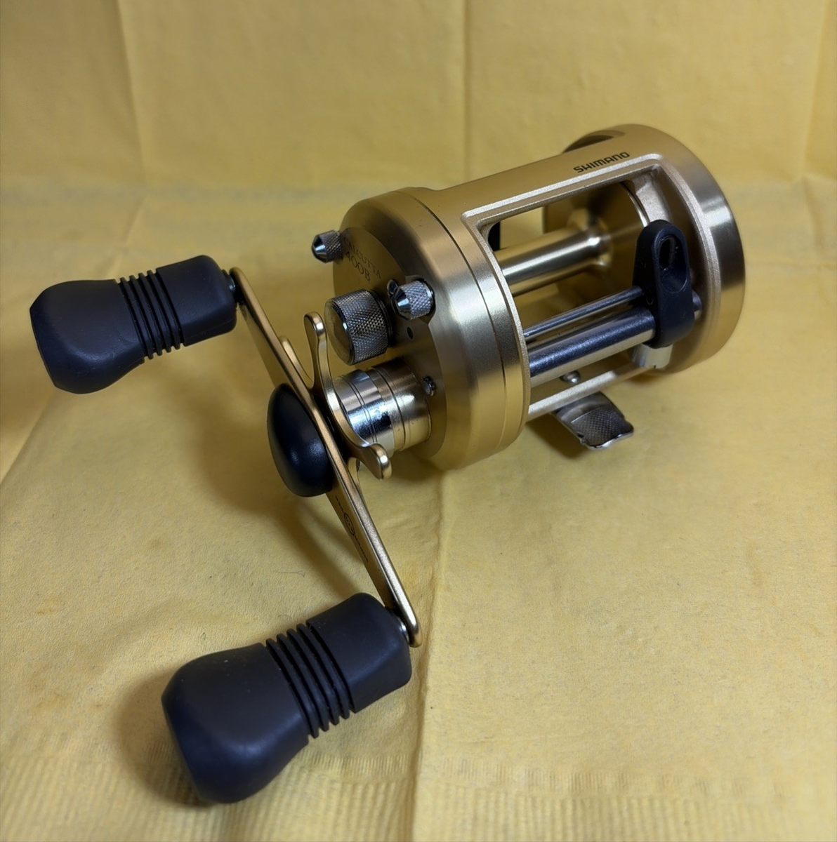Shimano Calcutta 400 B Baitcasting Reel - CT400B for sale online