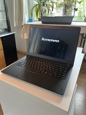 Lenovo IdeaPad 100-14IBY 14 Zoll Laptop, 240 GB SSD 4 GB Ram Schwarz Notebook