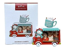 Hallmark 2024 Grandma's Sweets Keepsake Xmas Hanging Photo Frame Ornament NIB
