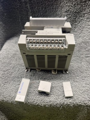 Allen Bradley Micrologix 1200 1762-L24BWA Ser. A REV B w/ Cable 1761 CBL AM00