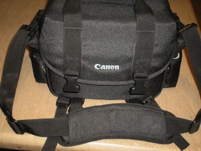 CANON CAMERA & LENS EOS DIGITAL REBEL XT 350D DIGITAL SLR & ACCESSORIES IN BAG