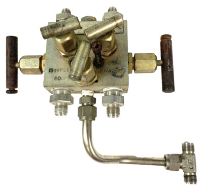 PRECISION GENERAL FIVE VALVE MANIFOLD 1500PSI 800F MAX 1/2''