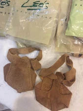 Leo's 086 LEO 86 Tan child / adult Lyrical sandal dance shoe several sz leather