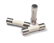 SET OF 3 T 6.3AH 250V S 6.3A SLOW BLOW CERAMIC SCHURTER FUSES T6.3AH250V