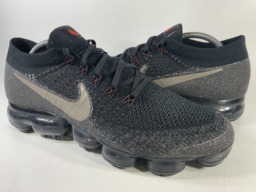 pink and gray nike running shoes