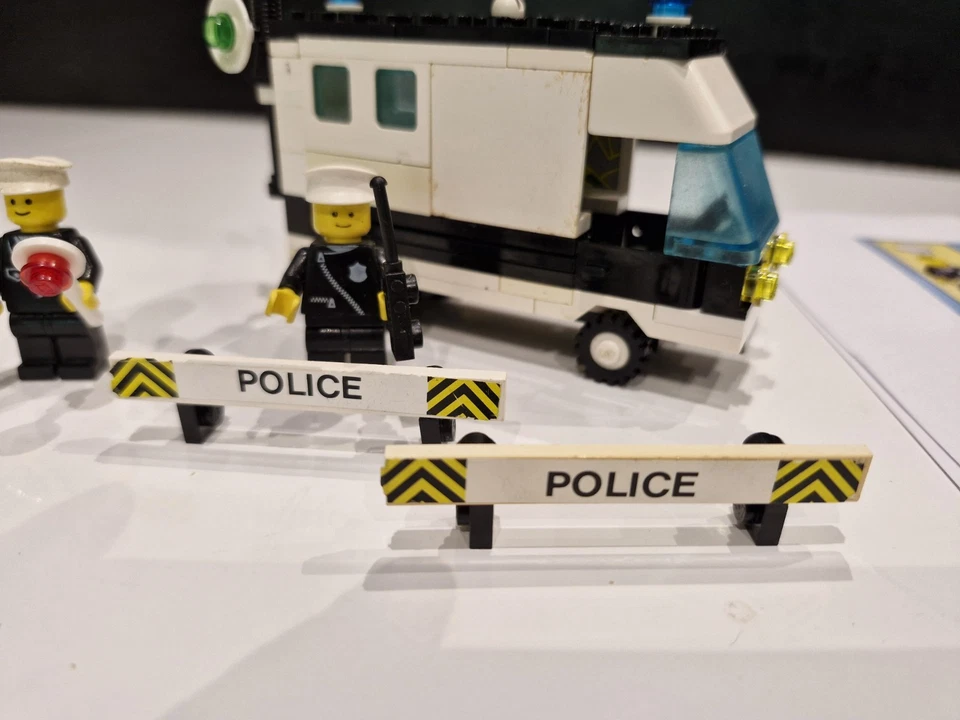 LEGO Town 6676 Mobile Command Unit, photo 2 sur 5