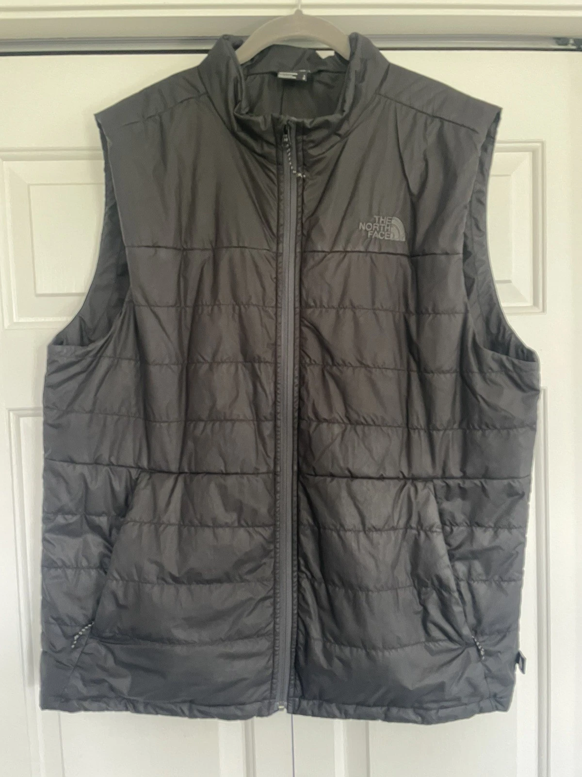 The North Face Bombay Puffer Insulated Vest - Men’s L Full Zip Black on Black