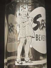 RARE VINTAGE 1957 ACL SASSY BEVERAGES Image Girl Tacoma WA. Soda Pop Bottle