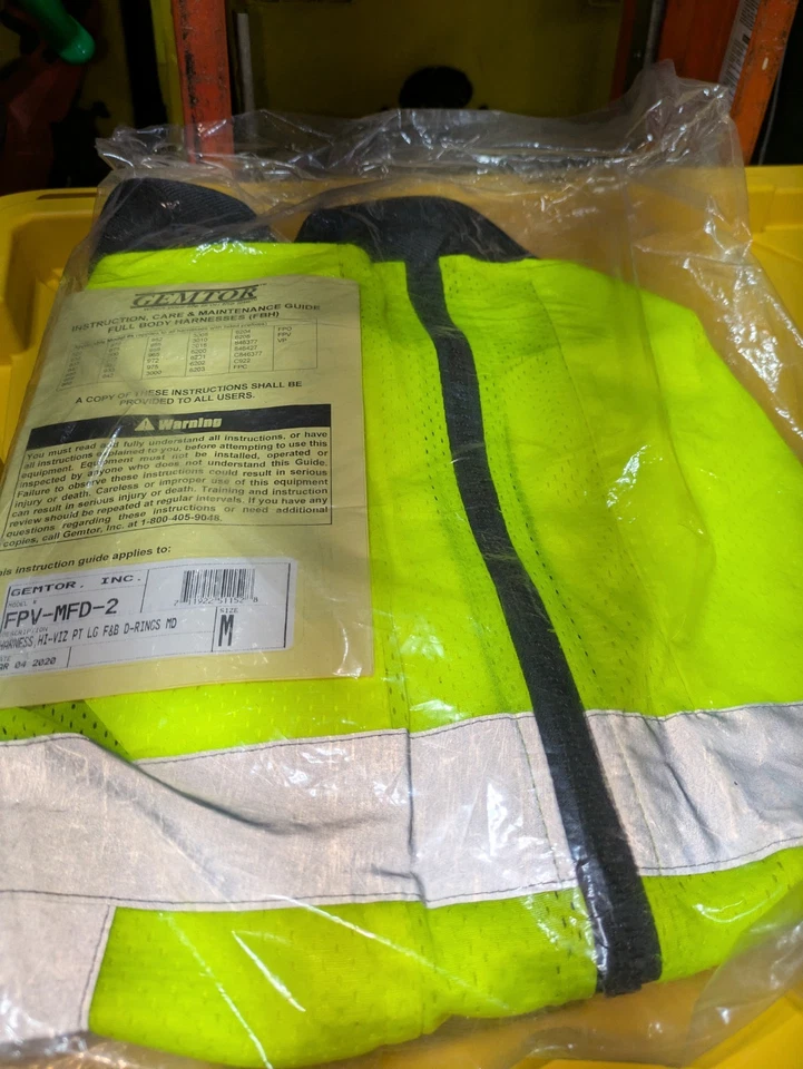 Gemtor FPV-MFD-2 Fall Protection Harness Attached High Visibility Vest Size M - Image 3 of 3