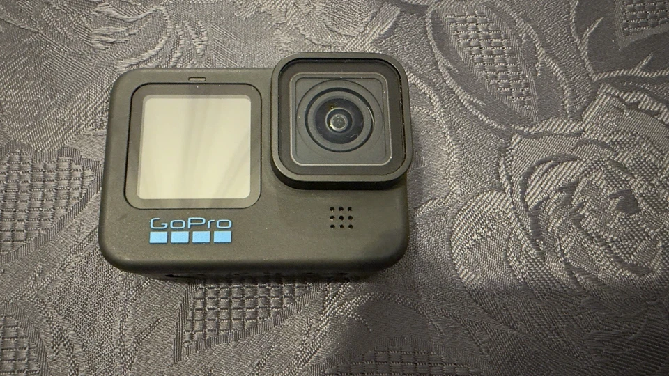 GoPro HERO10 Black 5.3K UHD Caméra d'Action avec Pack d'Accessoires - Photo 2/4