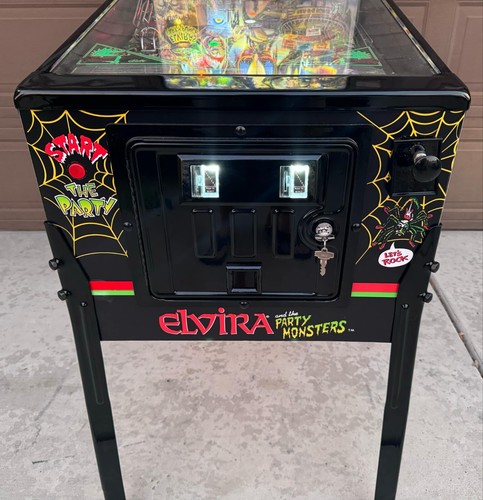 Elvira And The Party Monsters Set decalcomanie flipper - Foto 4 di 9