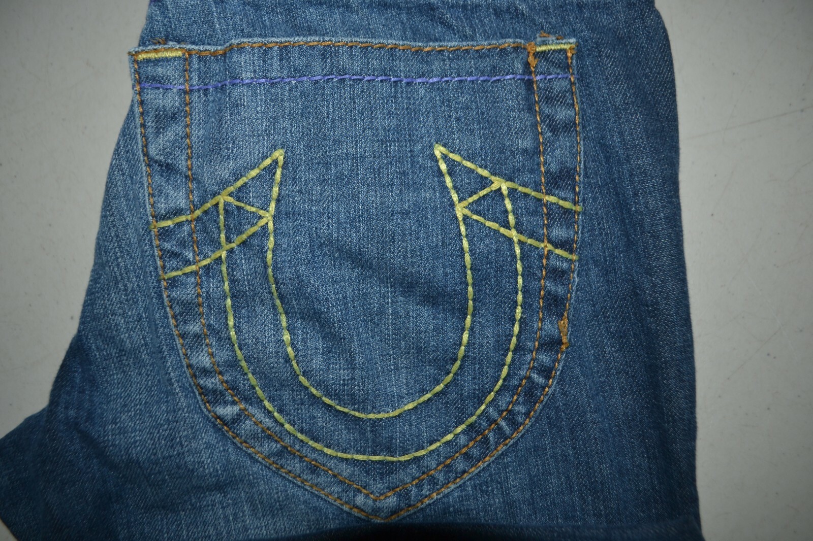 True Religion Women's Straight Thick Stitch No Pocket Flaps Blue Jeans Sz 28x31 thumbnail 2