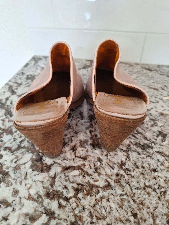 Frye Boots Women 10 cream Leather Western Clog Mules Heel size 10 - Image 3 of 4